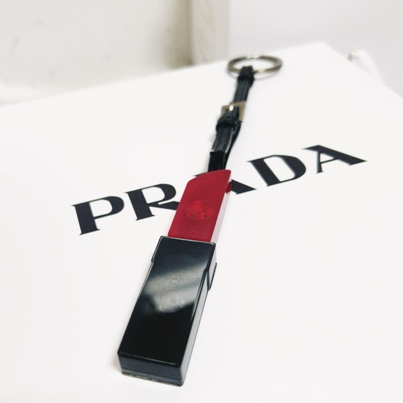 Auth. Prada Rare Trick Acrylic Lipstick Keychain - Picture 11 of 13